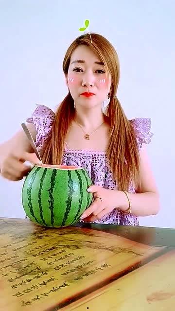 七瓣吃瓜姐,揭秘娱乐圈背后的瓜田秘事